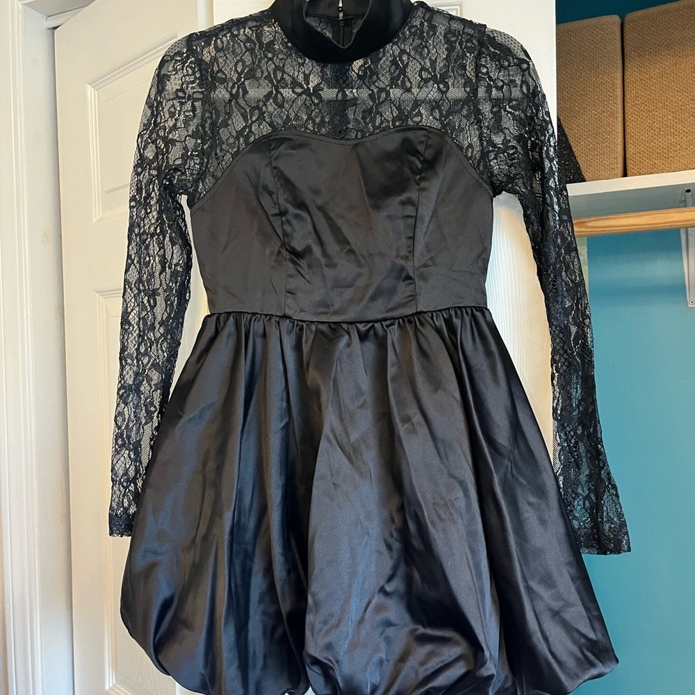 Elegant Black Lace Dress
